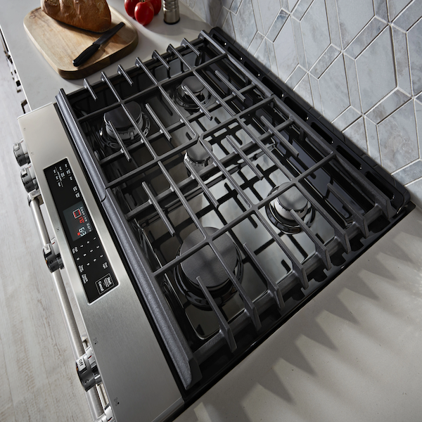 Is a Freestanding or Slide-in Range Right for Your Kitchen?